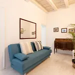 Valley Piazza Isolo Apartament