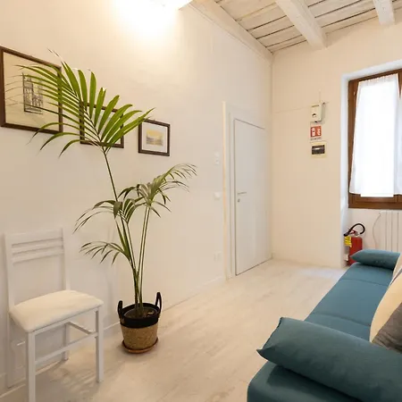 Valley Piazza Isolo *